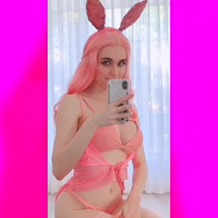 amouranth - BwzxfsKAa5x-Gw0sp6d6-D83TJHL5.png